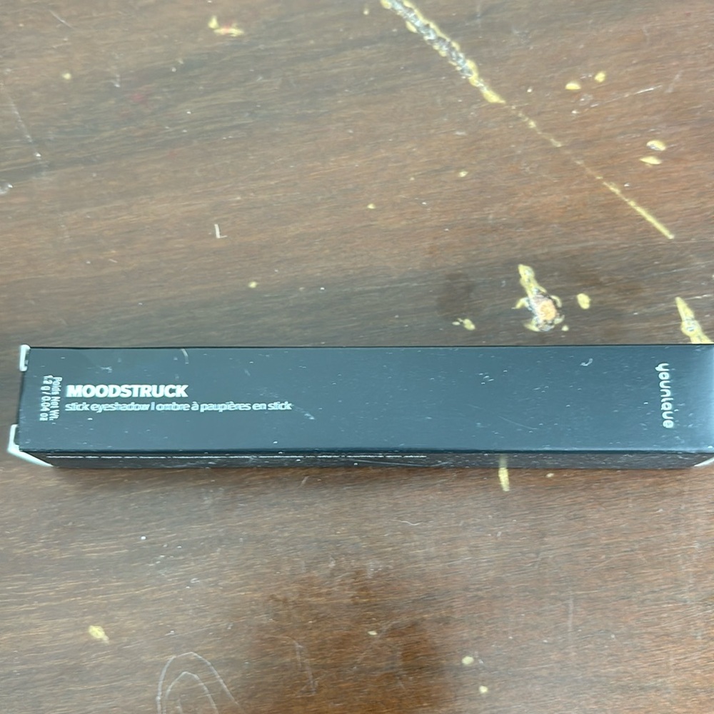 Moodstruck stick eyeshadow -Logical